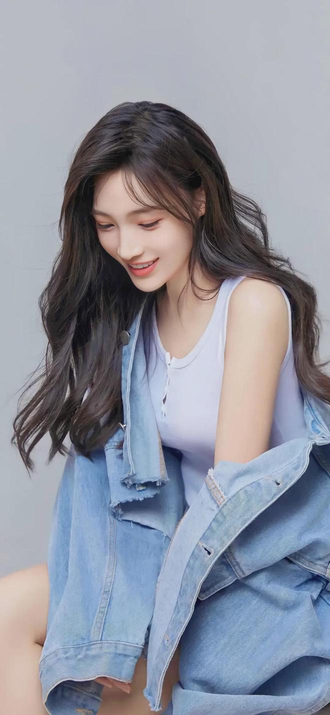 z6尊龙平台 小草小区二二二三三三区 -